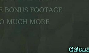 Coco Lovelock İlk Lezbiyen Macerasına Ava Sinclaire ile Atılıyor