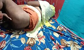 इंडियन भाभी ब्लैक लंड से हार्डकोर चुदाई करवाती है